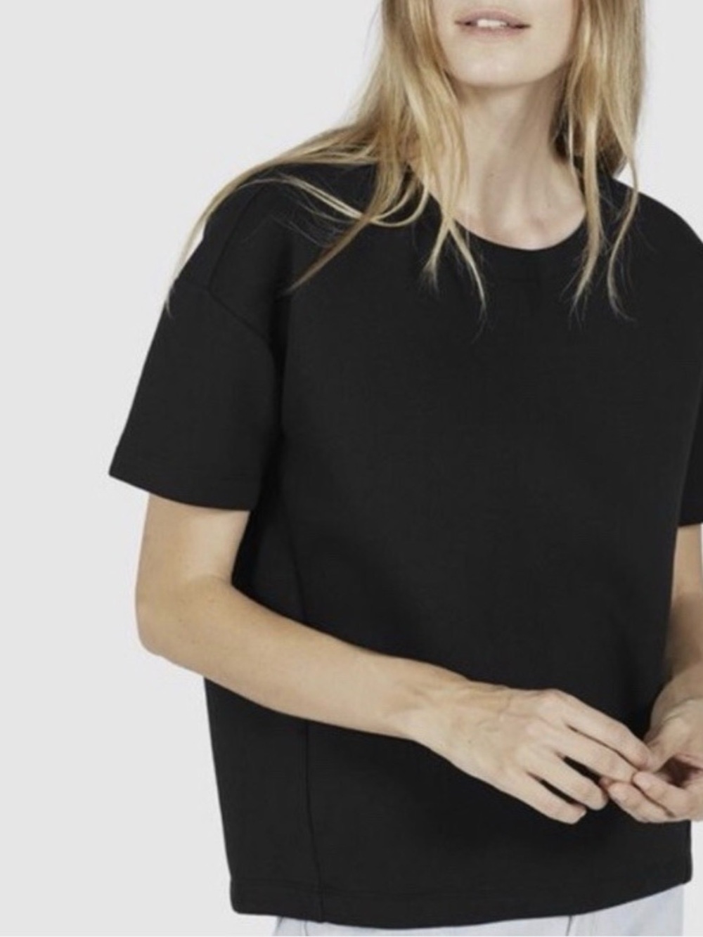 Black boxy Everlane Scuba Tee - Picture 2 of 6